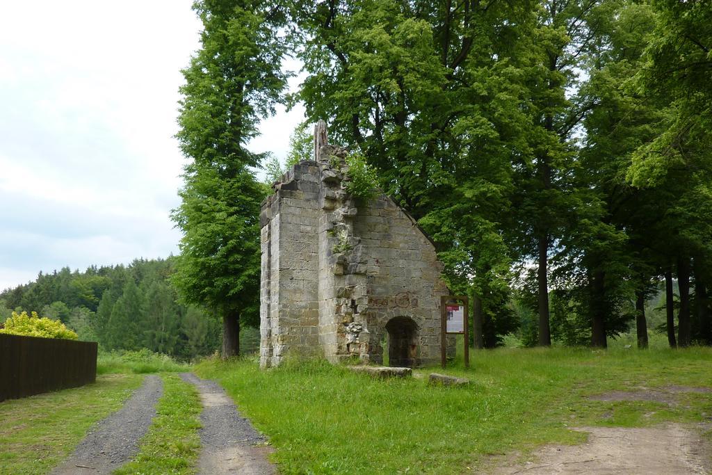 Penzion Sklarska Hospoda Хршибска Экстерьер фото